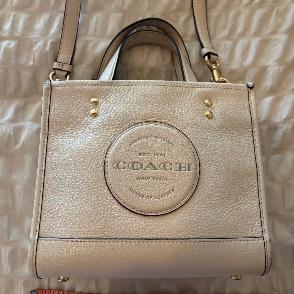 Authentic Coach Dempsey small Tote Bag w/ removable crossbody strap